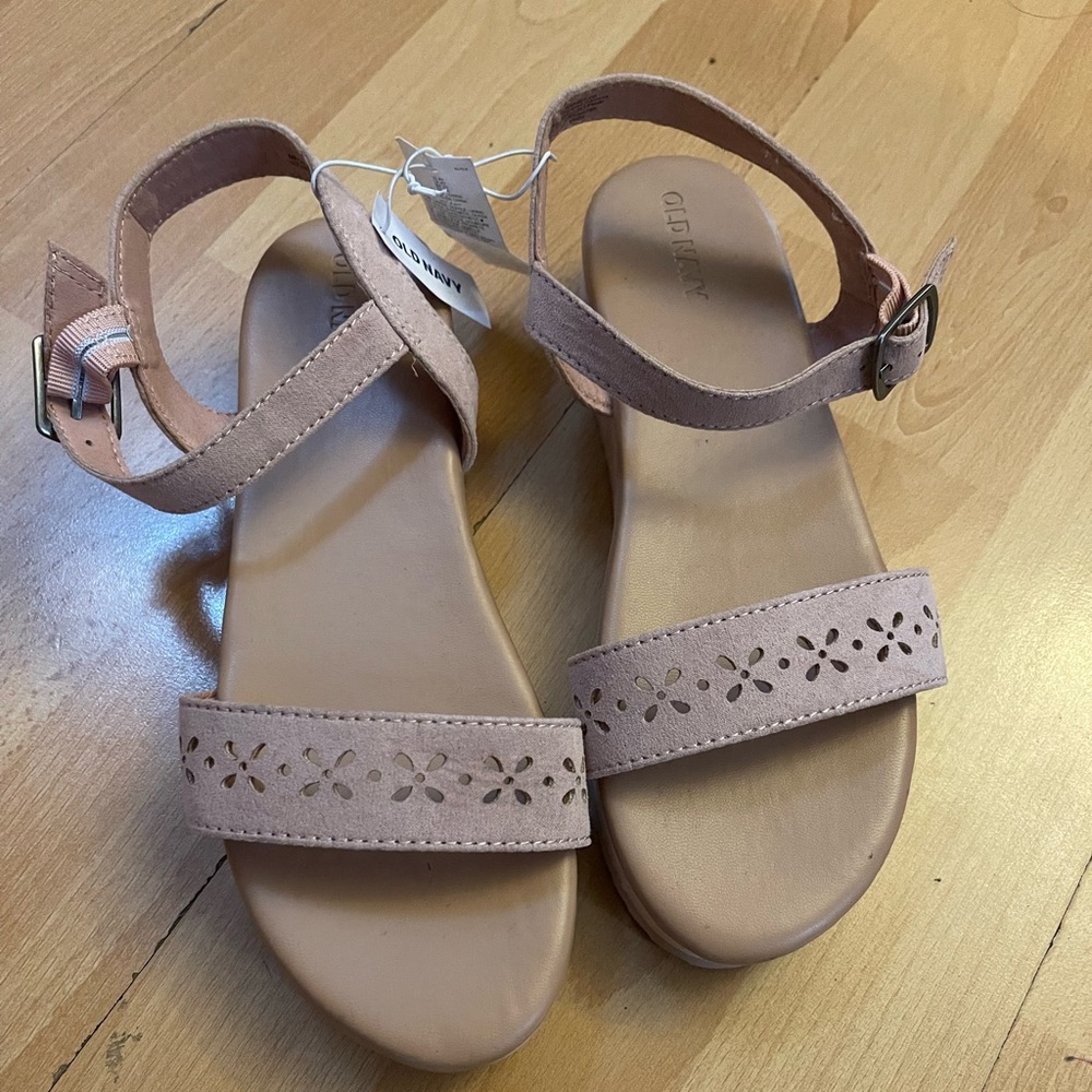Old Navy Faux-suede platform sandals for girls sz 4